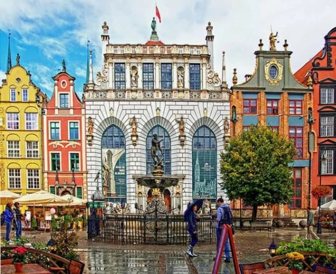 Artus Court
