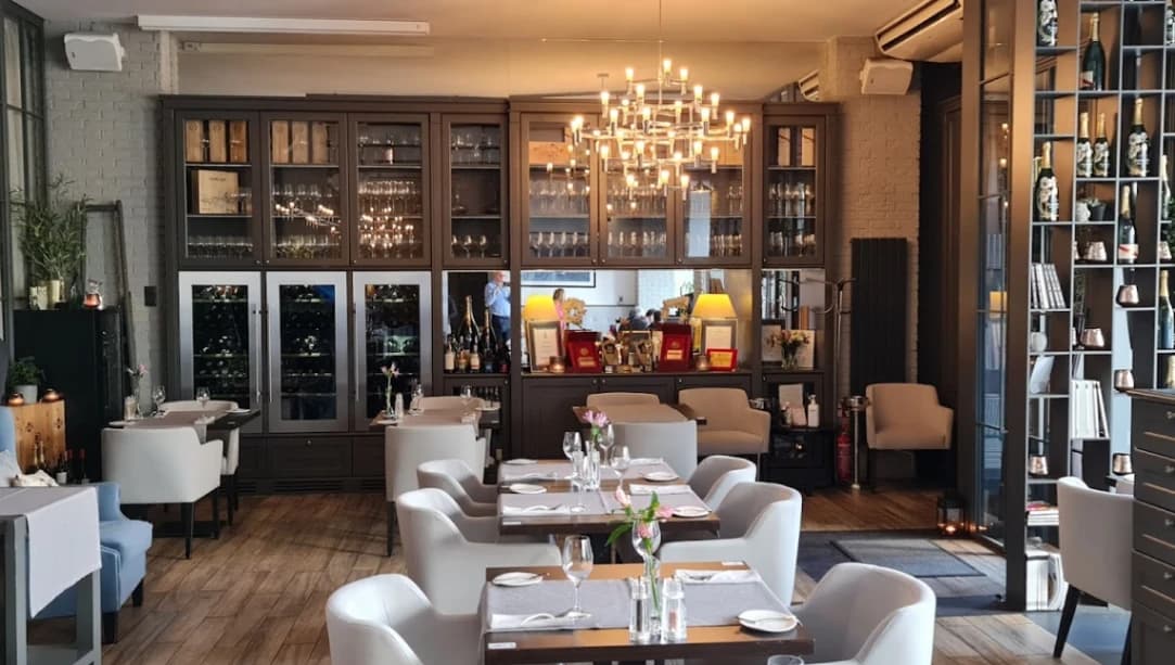 N31 Restaurant & Bar